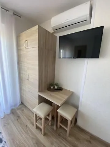 Goscinne Anna 3* 밀리치